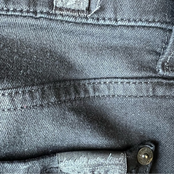 7 For All Mankind High waist ankle Gwenevere Skinny Raw Hem Black Jeans. Size 27 - Picture 10 of 10